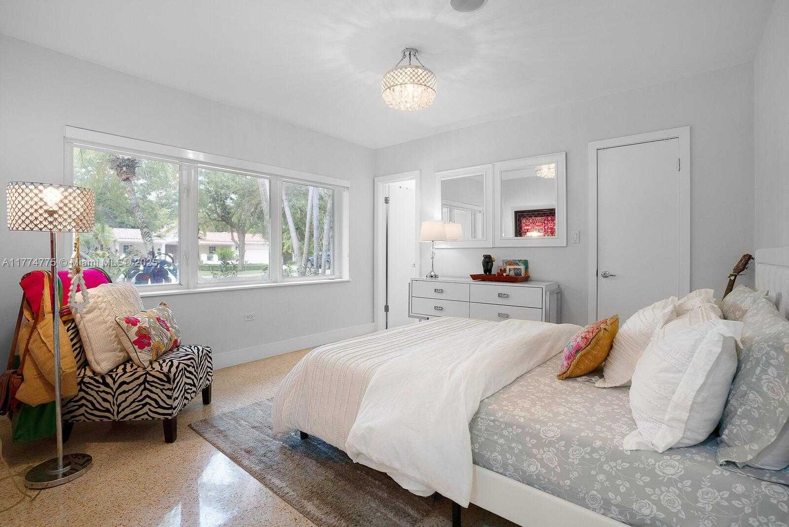 Small Image of 1523 BLUE RD, Coral Gables Number 11