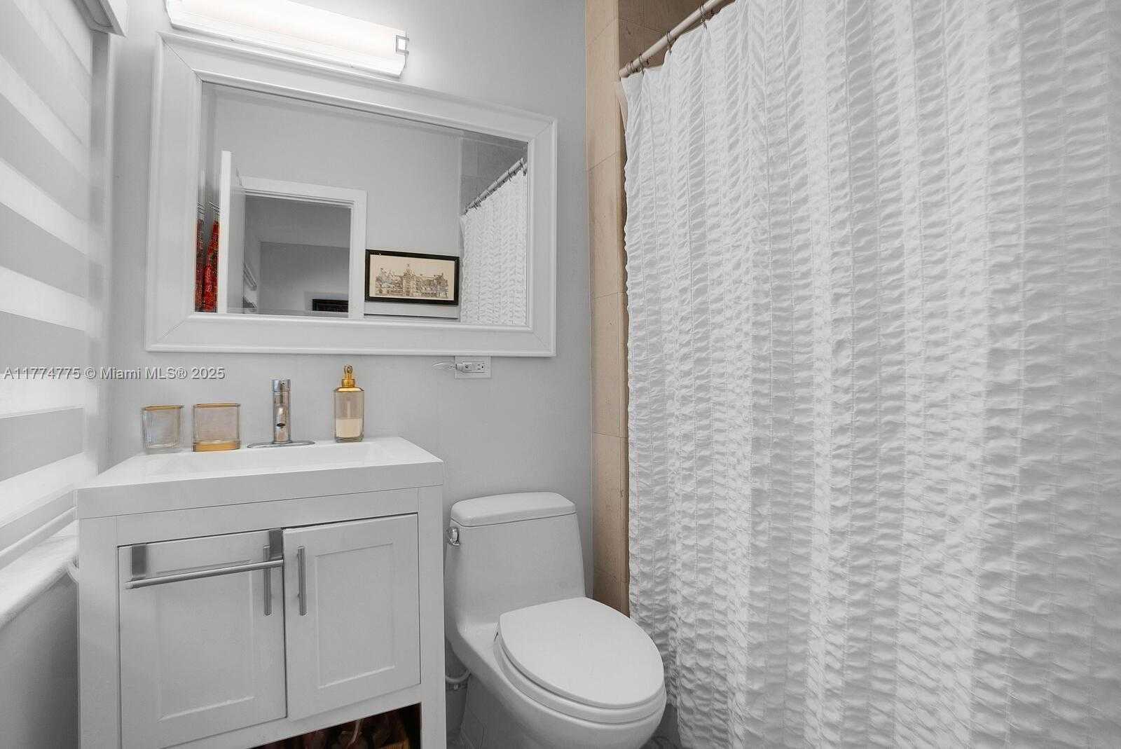 Small Image of 1523 BLUE RD, Coral Gables Number 12