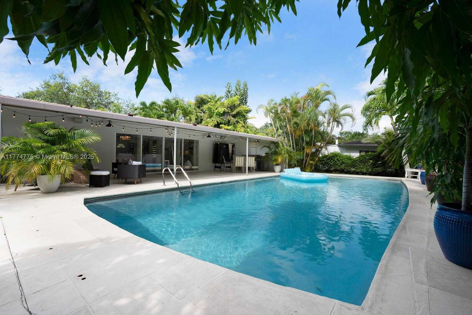 Small Image of 1523 BLUE RD, Coral Gables Number 18