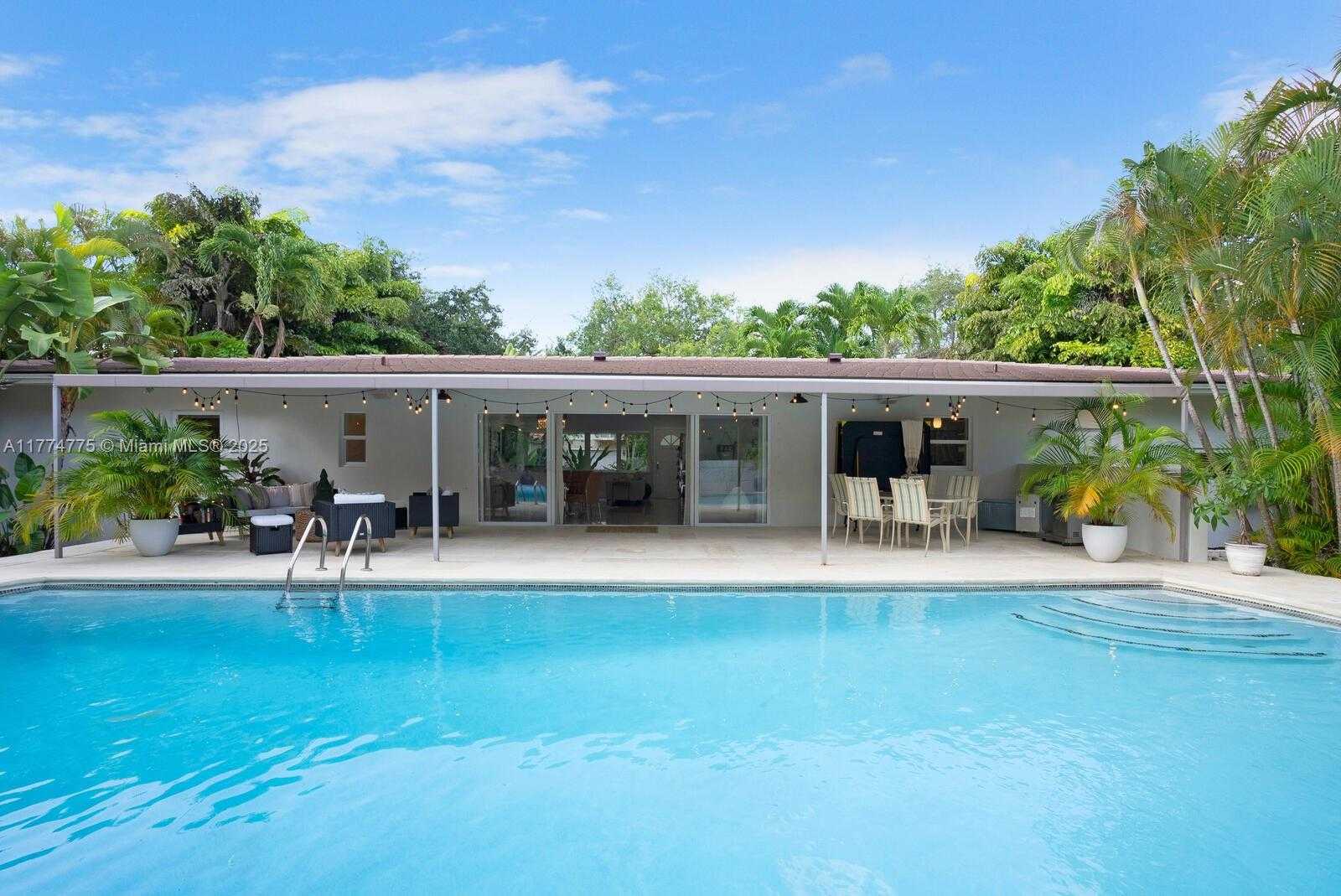 Small Image of 1523 BLUE RD, Coral Gables Number 19