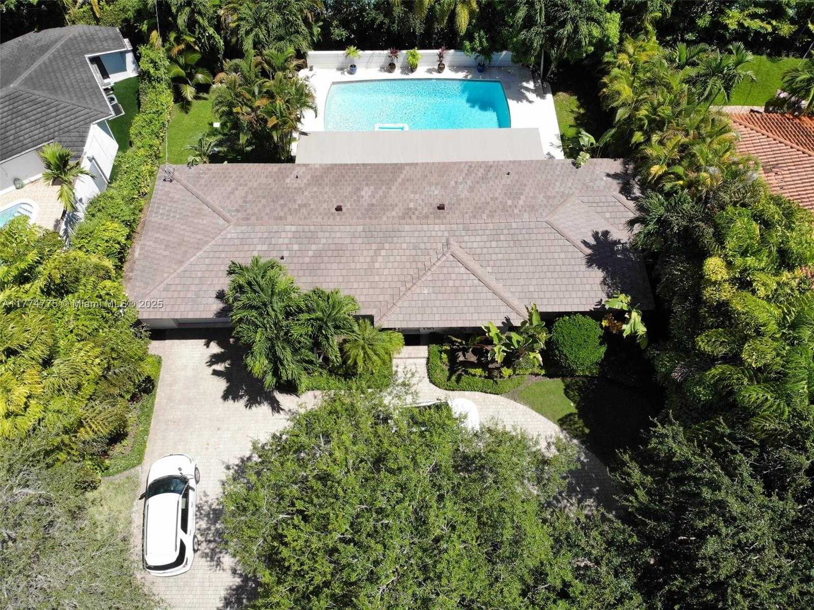 Small Image of 1523 BLUE RD, Coral Gables Number 24