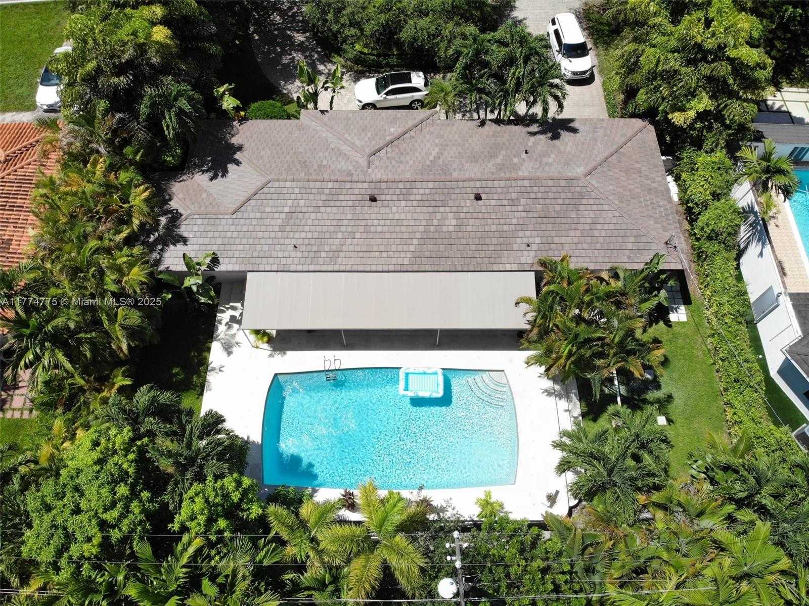 Small Image of 1523 BLUE RD, Coral Gables Number 26