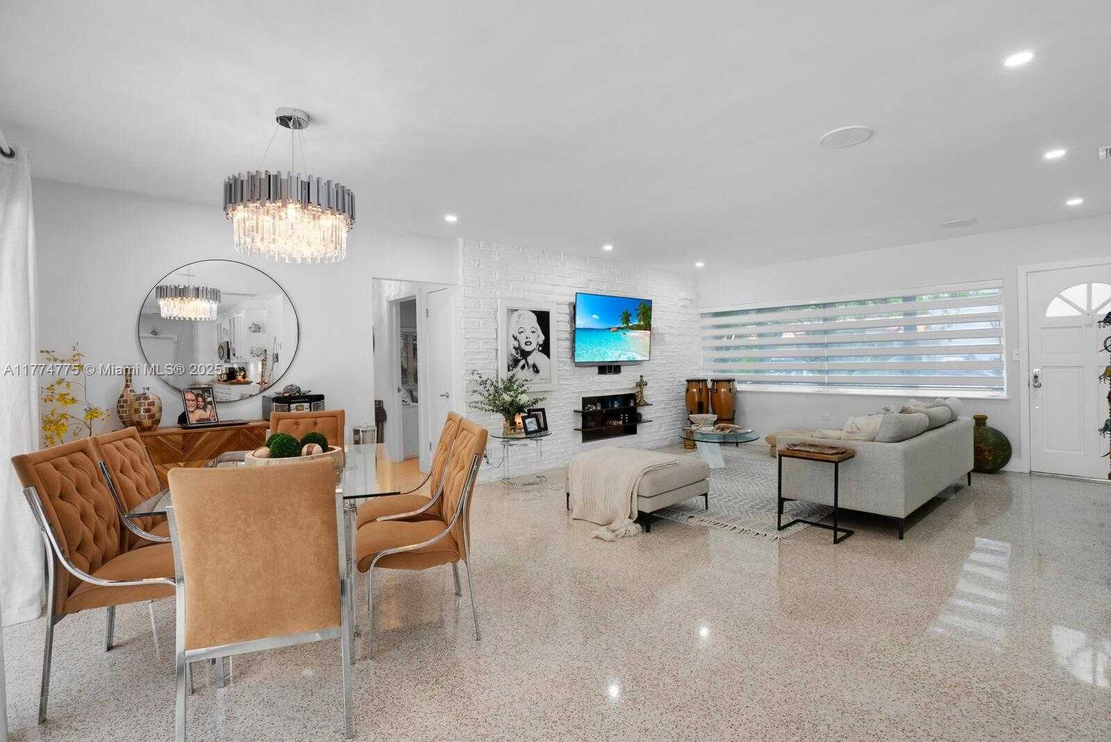Small Image of 1523 BLUE RD, Coral Gables Number 6