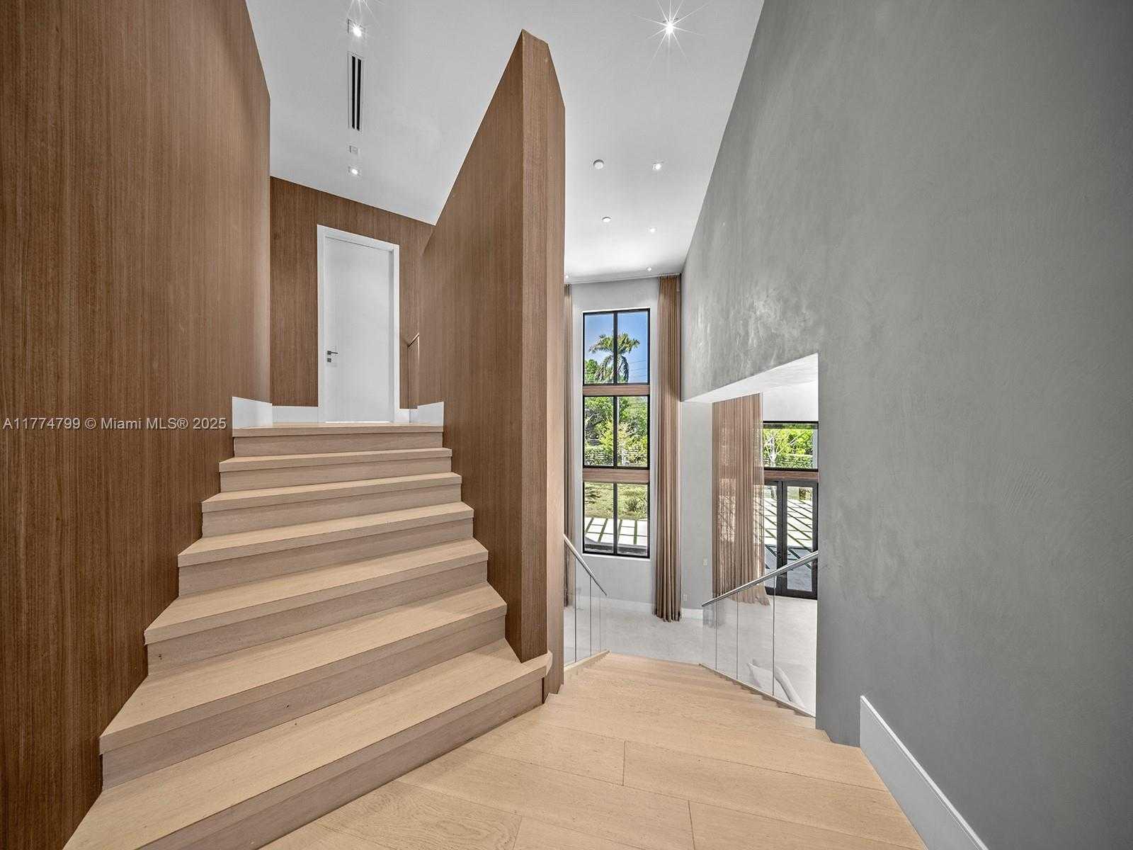 Small Image of 5700 SOUTH WEST 91ST ST, Pinecrest Number 8