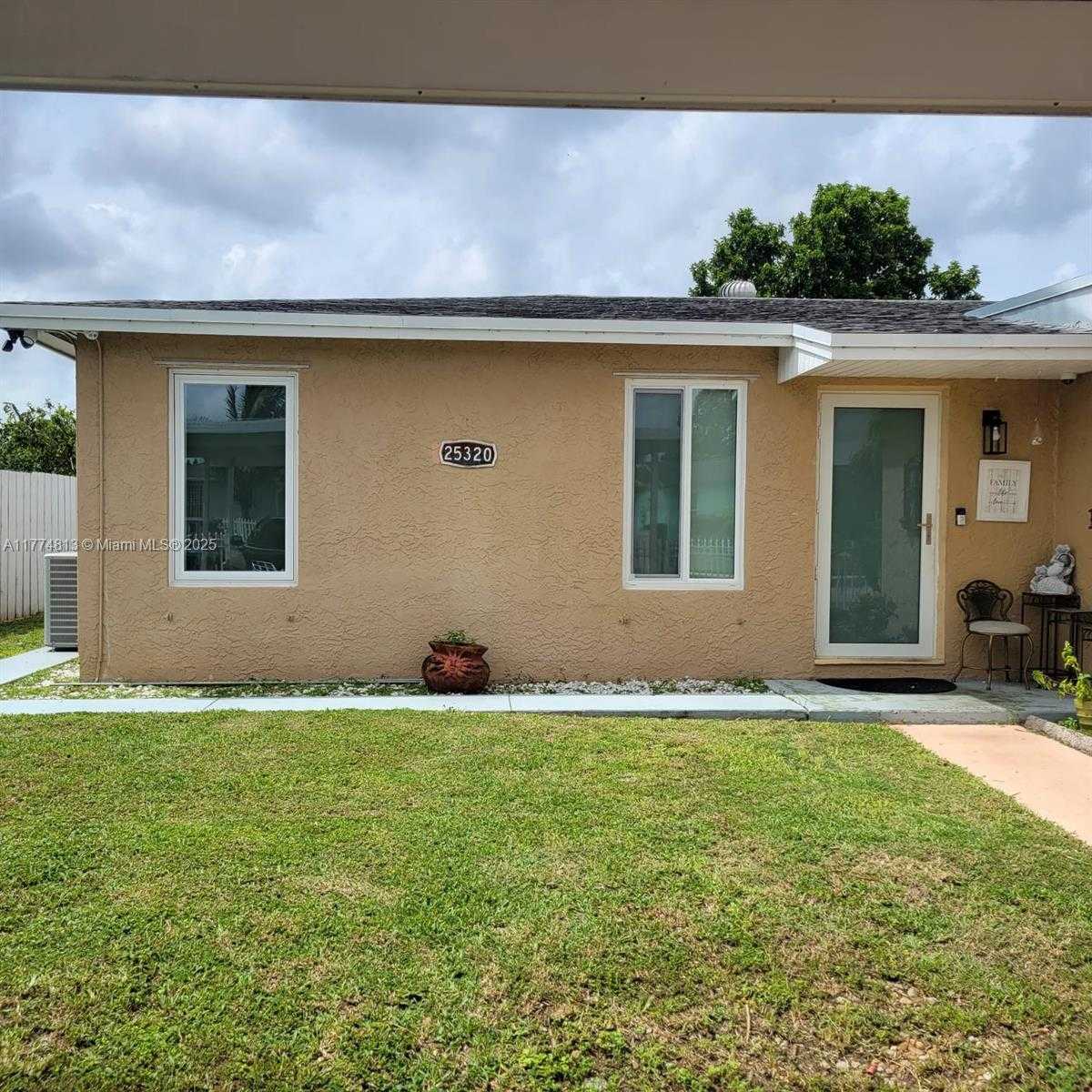 Small Image of 25320 SOUTH WEST 124TH PL, Cutler Bay Number 2