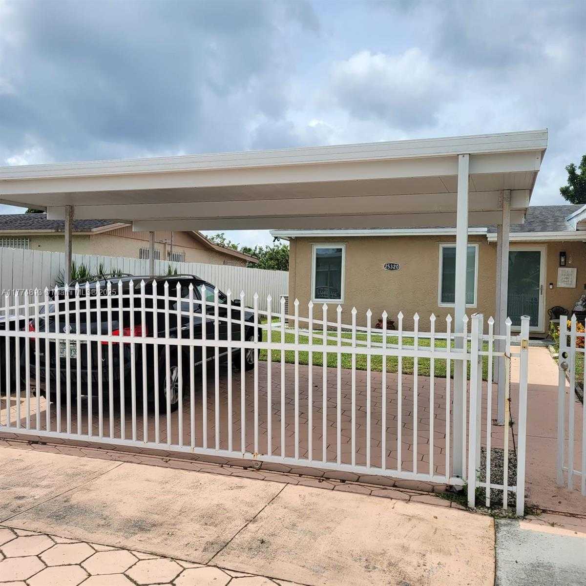 Small Image of 25320 SOUTH WEST 124TH PL, Cutler Bay Number 5