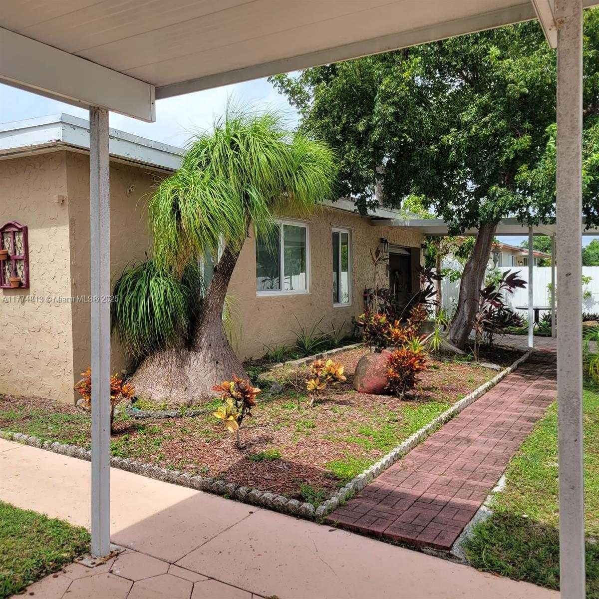 Small Image of 25320 SOUTH WEST 124TH PL, Cutler Bay Number 6