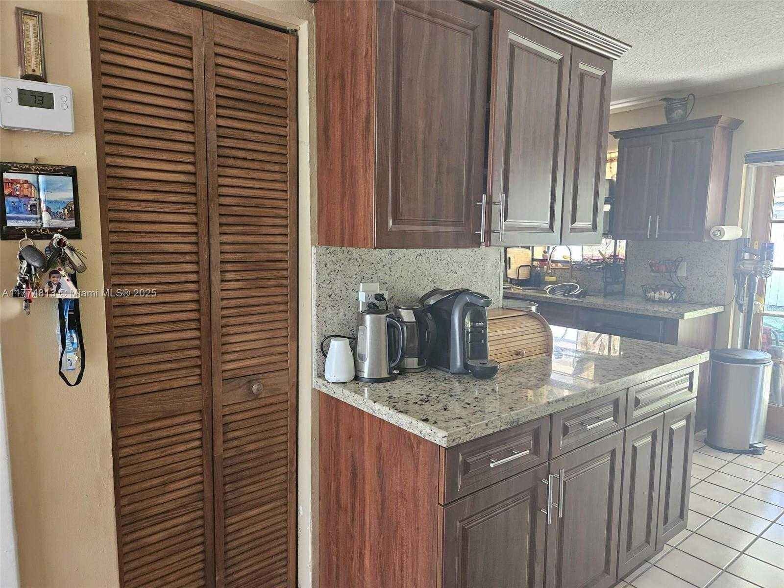 Small Image of 25320 SOUTH WEST 124TH PL, Cutler Bay Number 7