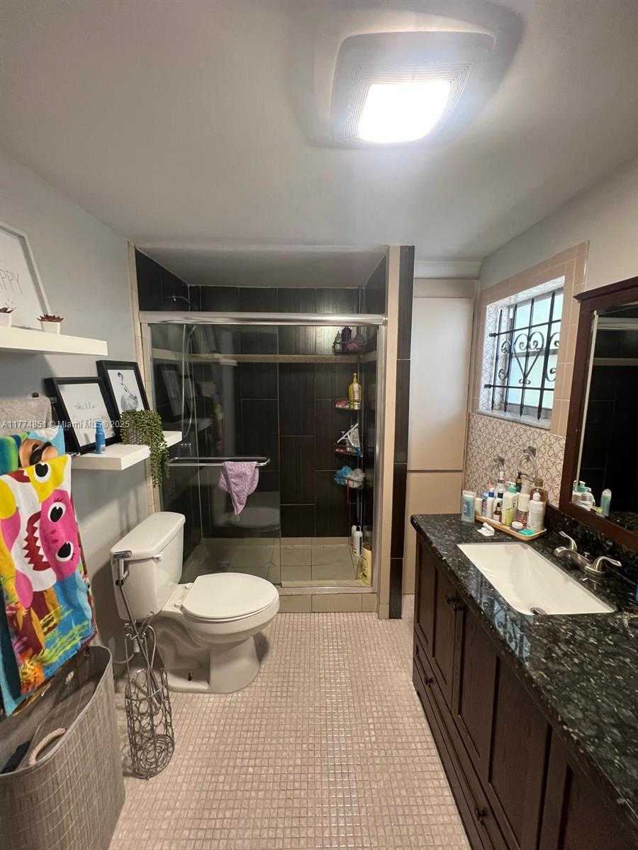 Small Image of 545 NORTH WEST 136TH ST, North Miami Number 12