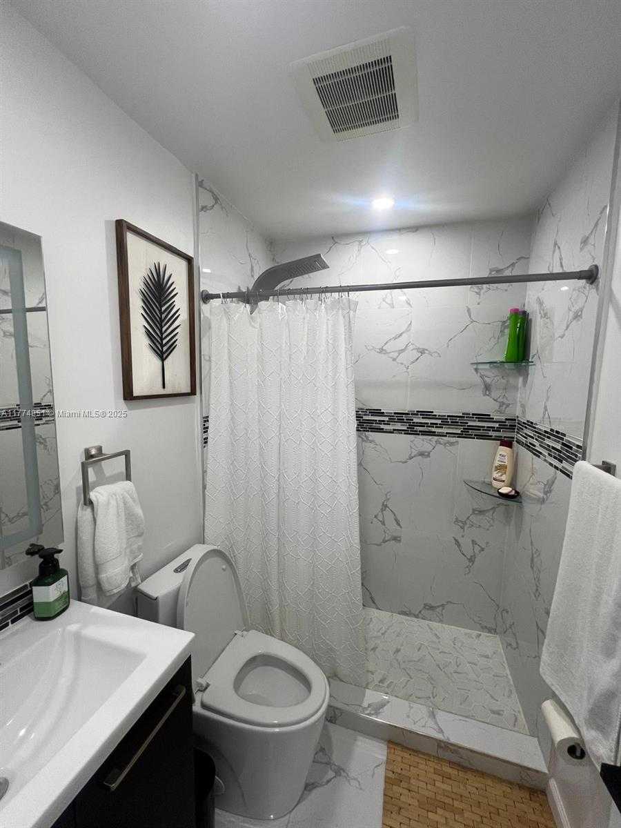 Small Image of 545 NORTH WEST 136TH ST, North Miami Number 2