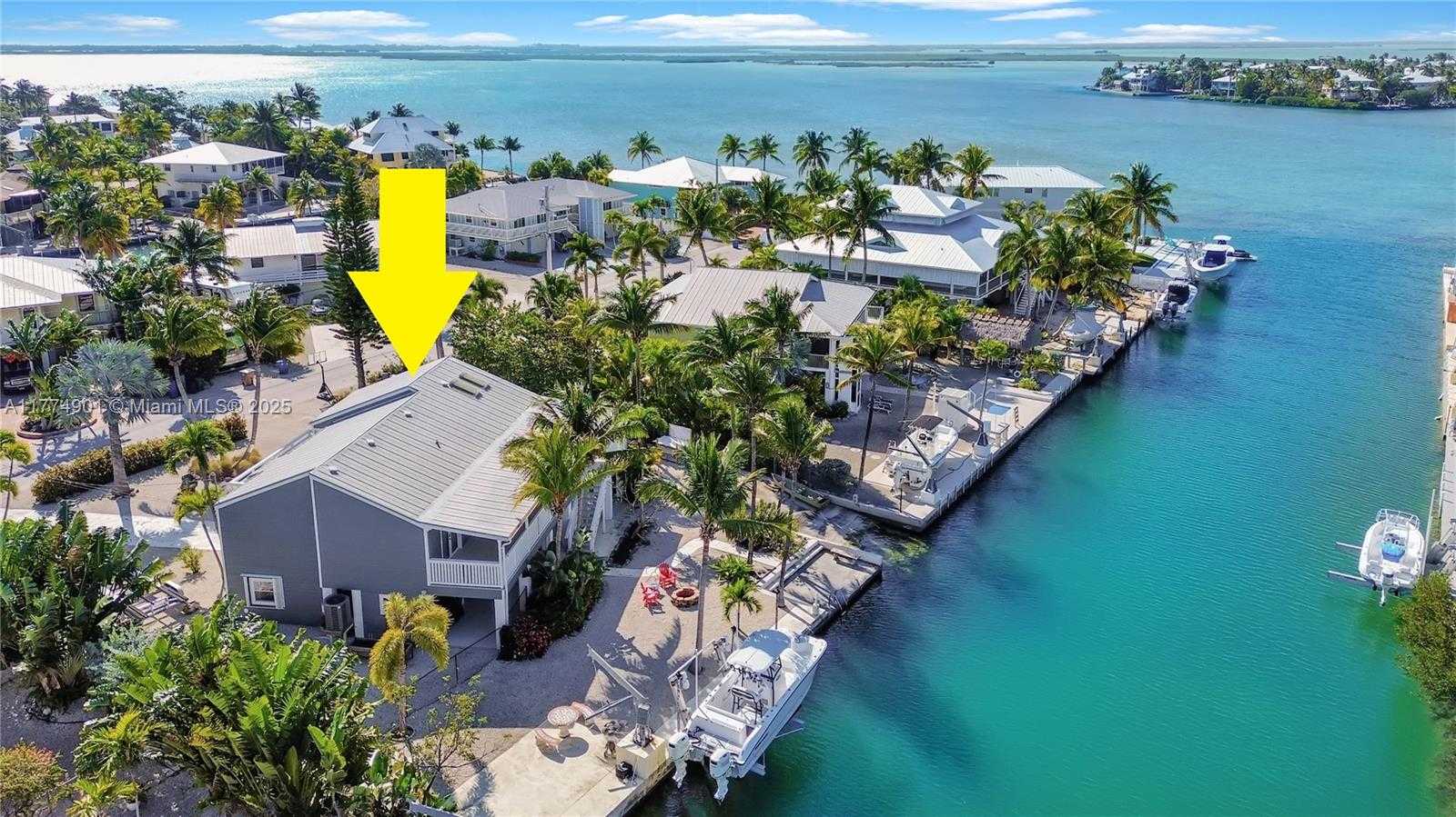 Small Image of 17081 WEST STARFISH LN W, Sugarloaf Number 2