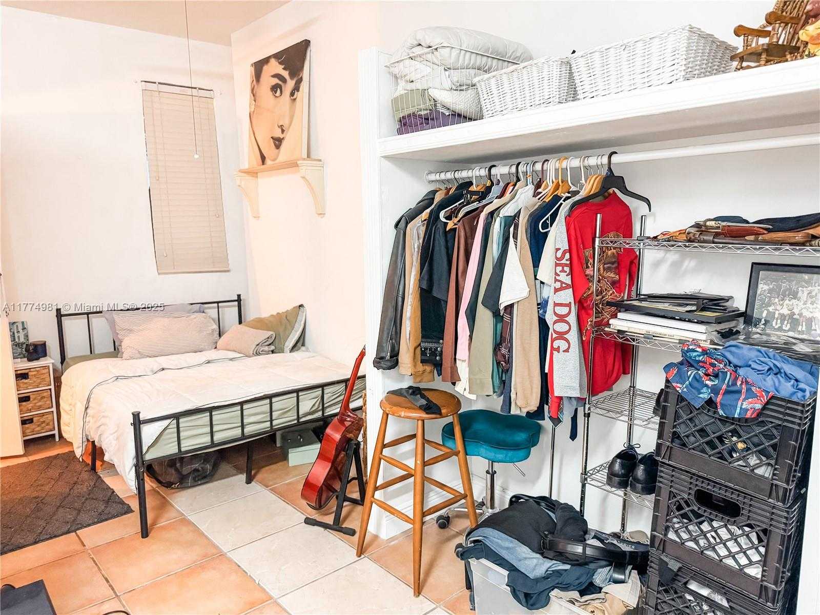Small Image of 15809 SOUTH WEST 65TH TER, Miami Number 12