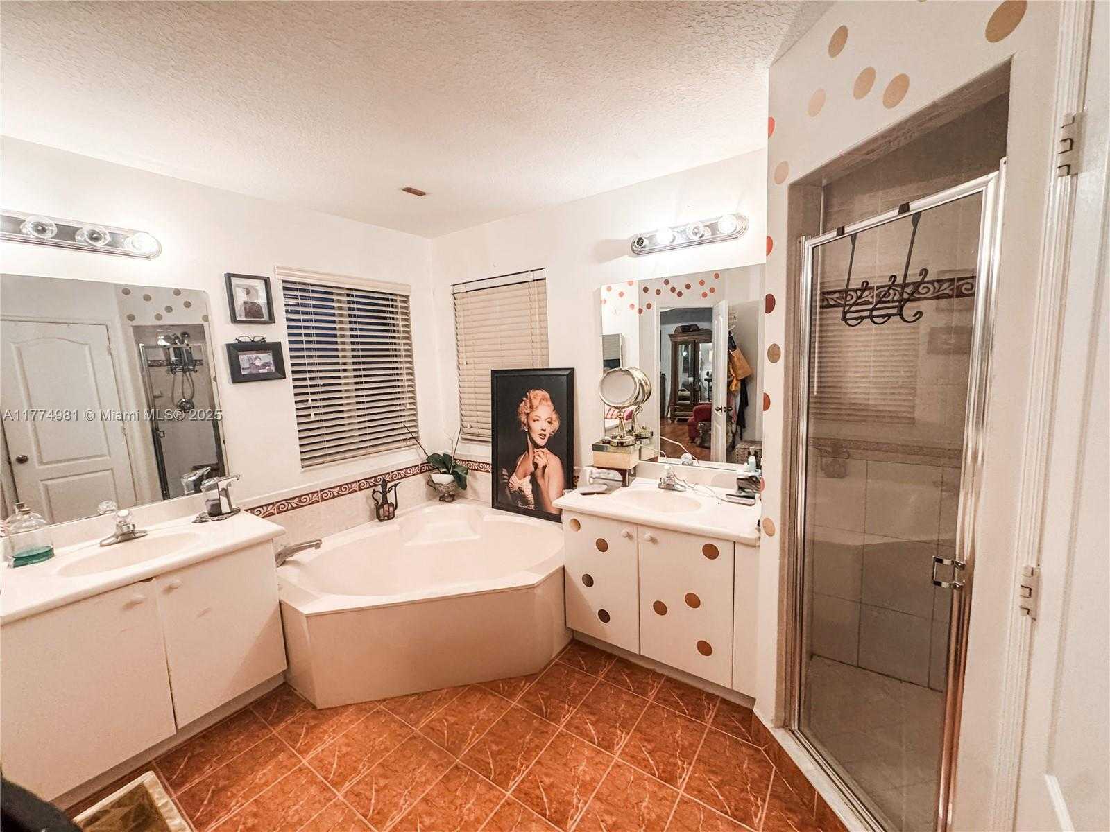 Small Image of 15809 SOUTH WEST 65TH TER, Miami Number 20