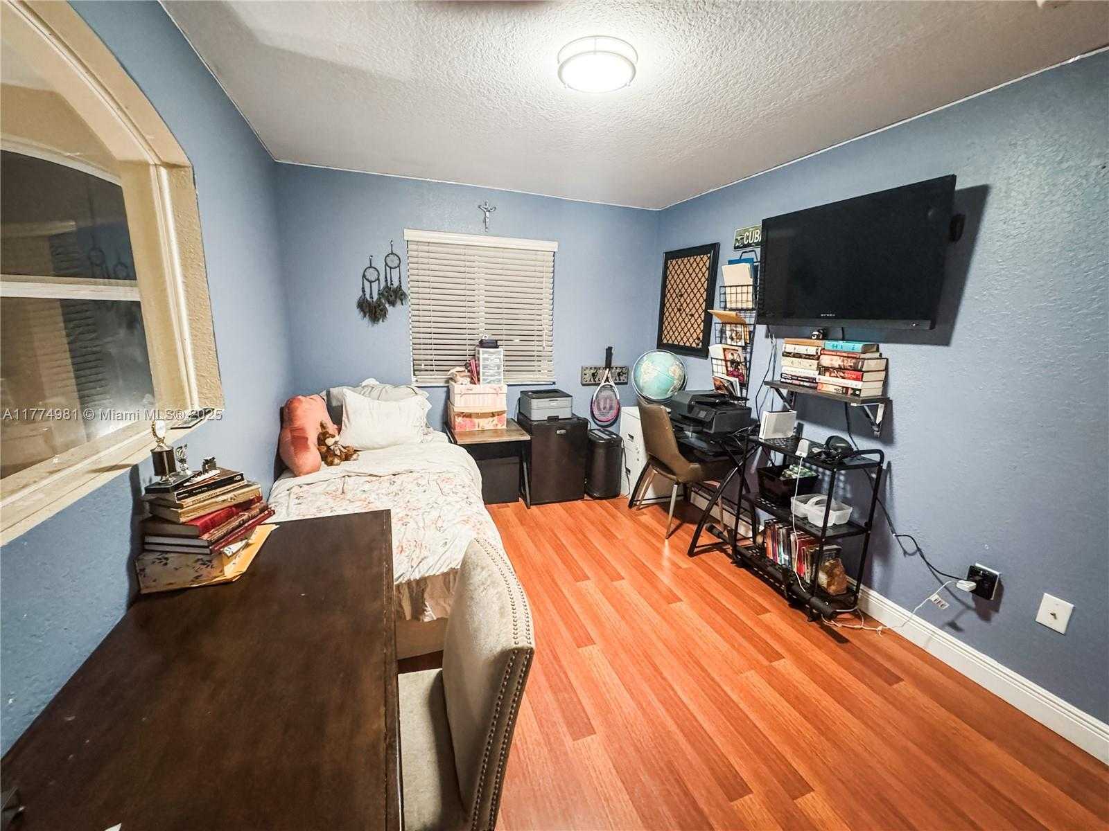 Small Image of 15809 SOUTH WEST 65TH TER, Miami Number 26