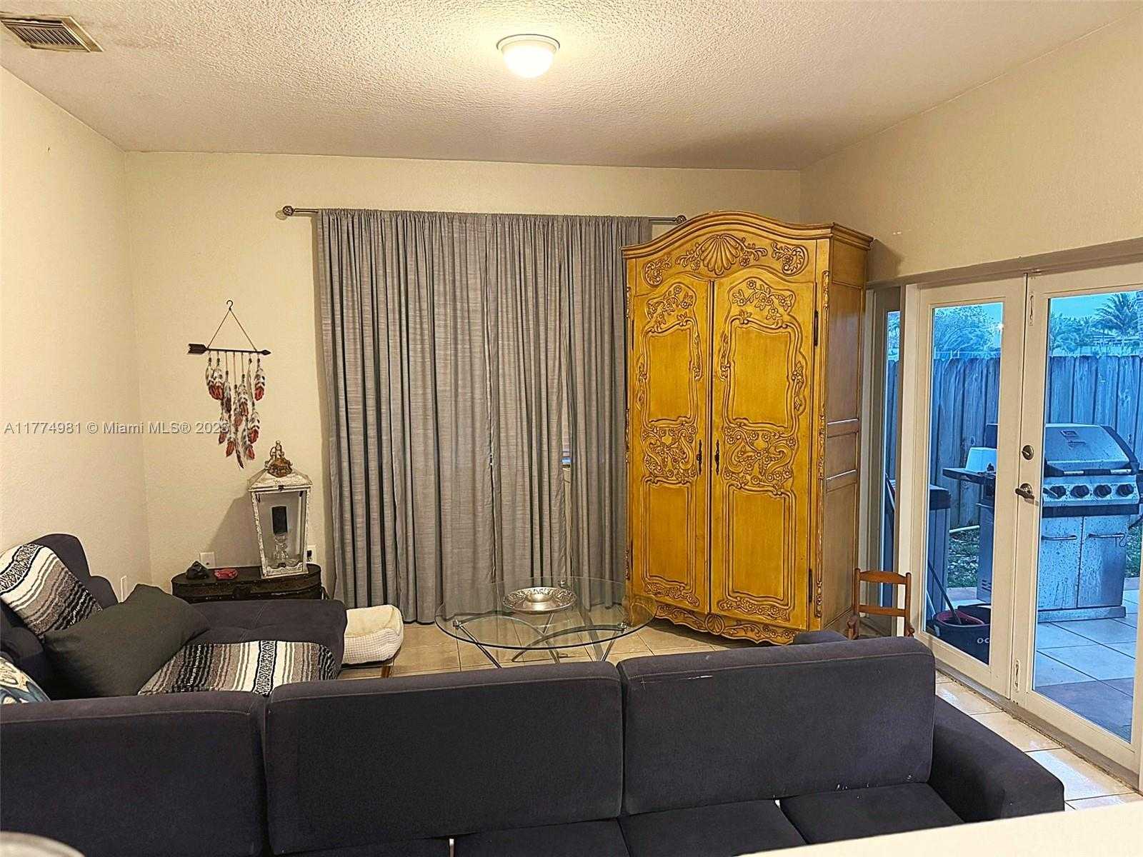 Small Image of 15809 SOUTH WEST 65TH TER, Miami Number 27