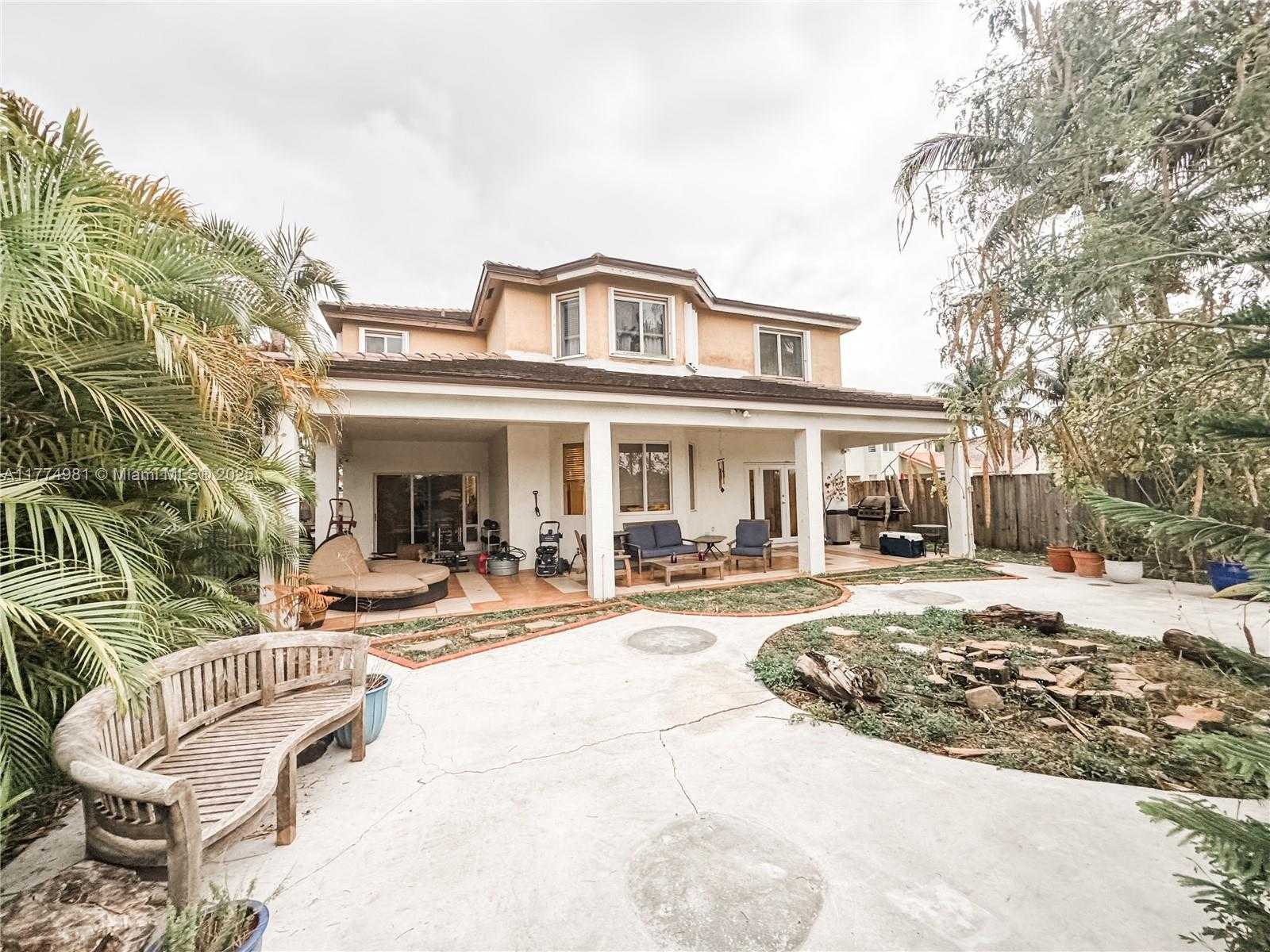 Small Image of 15809 SOUTH WEST 65TH TER, Miami Number 29