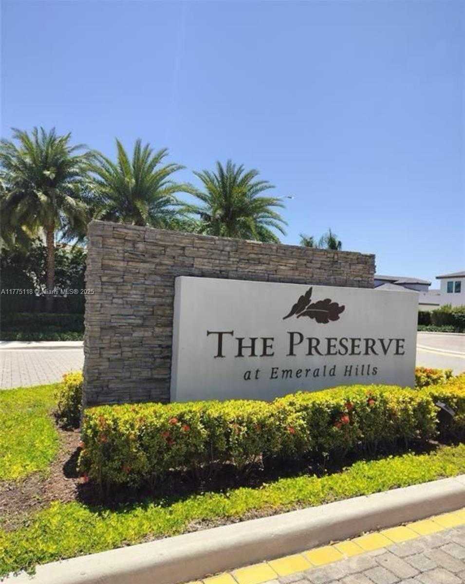 Small Image of 5767 WEST ASHWOOD, Hollywood Number 10
