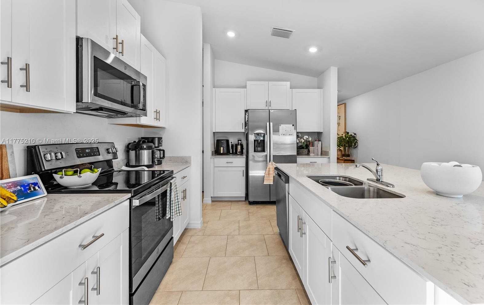 Small Image of 20160 CAROLINE CREEK PLACE, Lehigh Acres Number 14