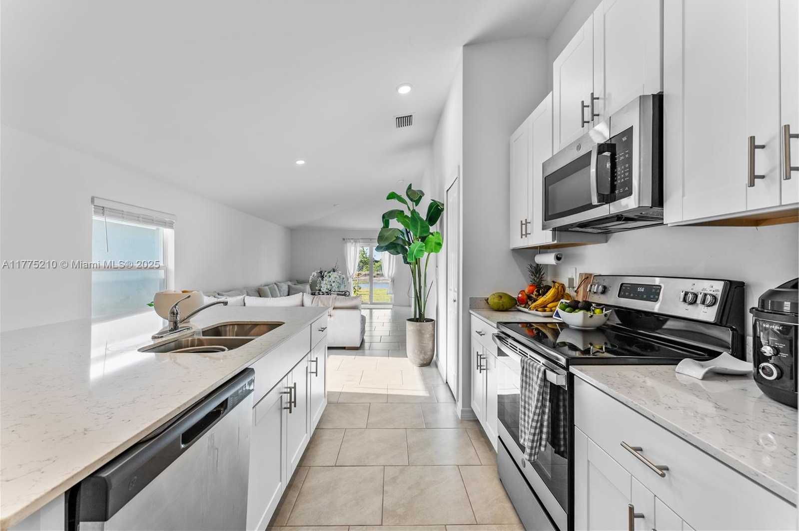 Small Image of 20160 CAROLINE CREEK PLACE, Lehigh Acres Number 9