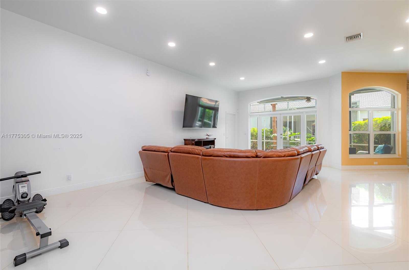 Small Image of 23274 ALORA DR, Boca Raton Number 14