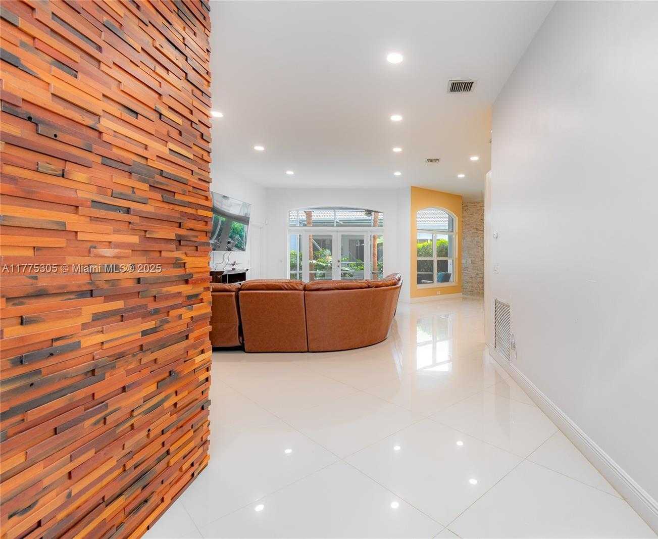 Small Image of 23274 ALORA DR, Boca Raton Number 18