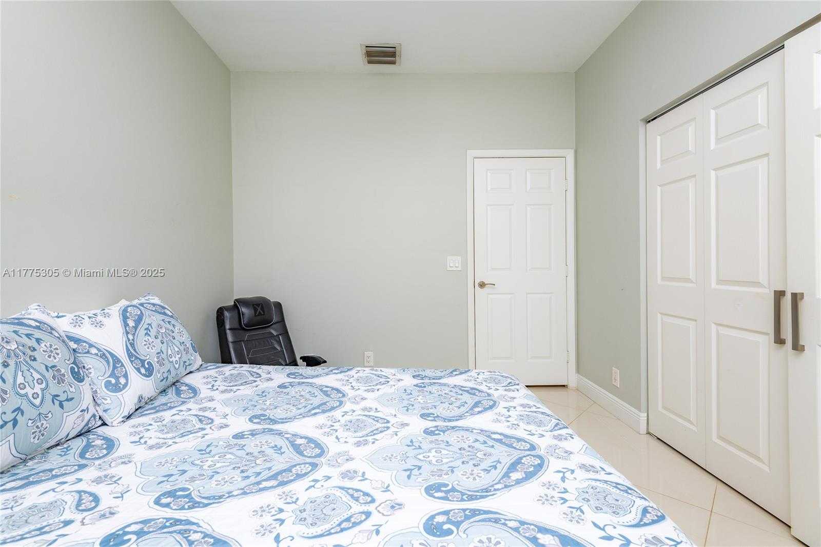 Small Image of 23274 ALORA DR, Boca Raton Number 24