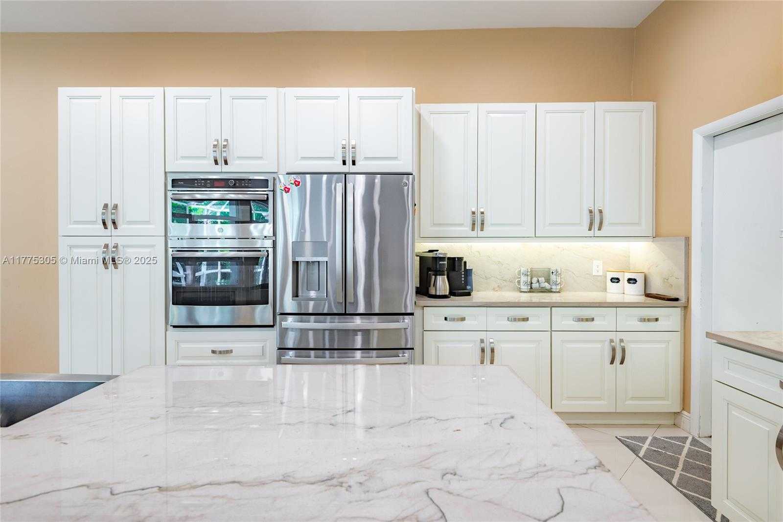 Small Image of 23274 ALORA DR, Boca Raton Number 3