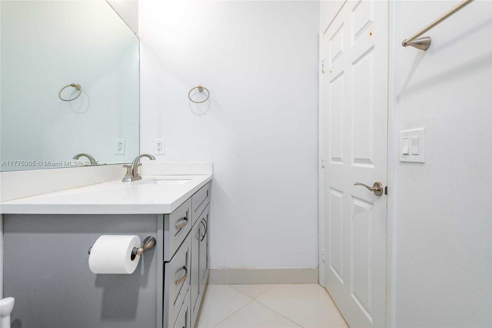 Small Image of 23274 ALORA DR, Boca Raton Number 32