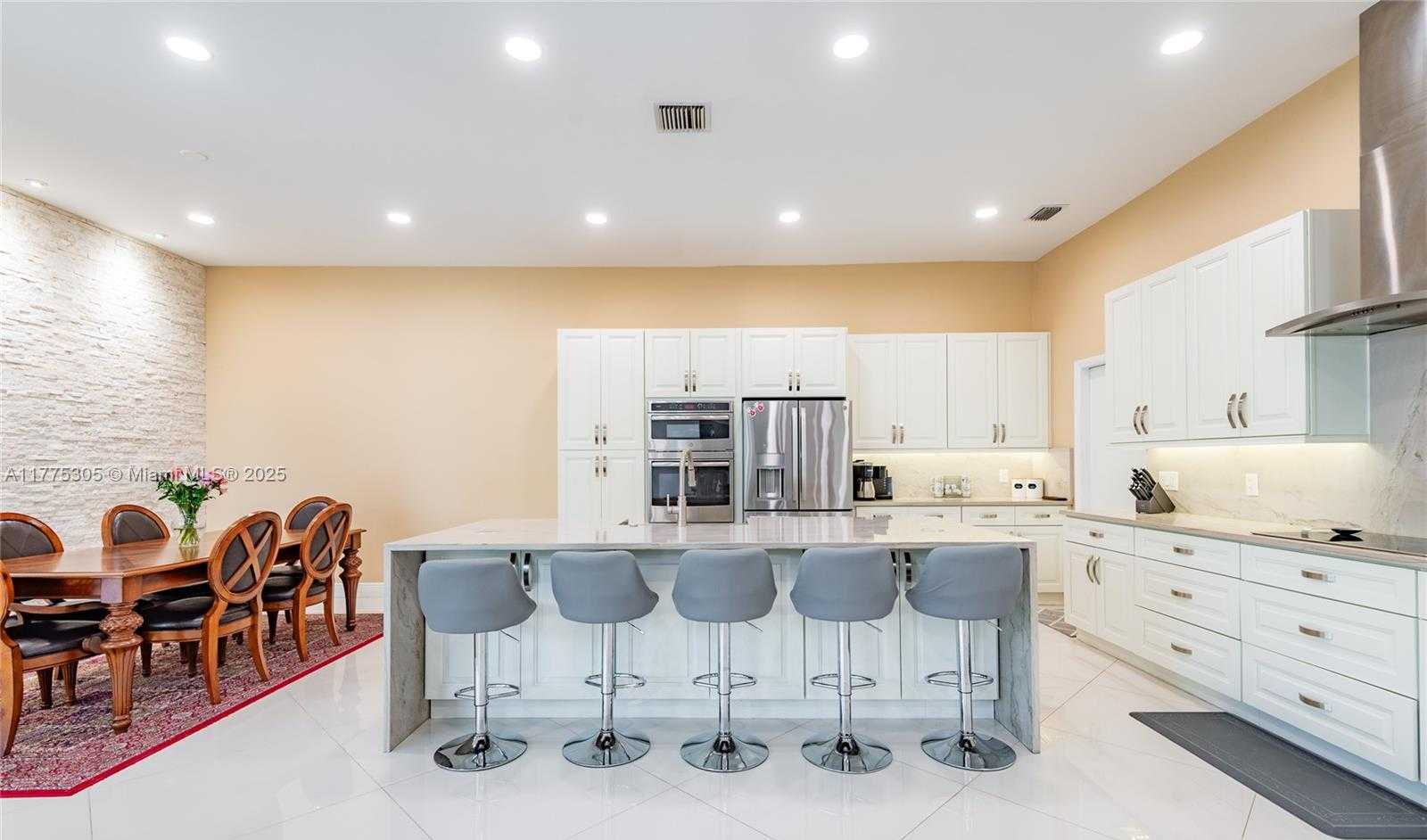 Small Image of 23274 ALORA DR, Boca Raton Number 8