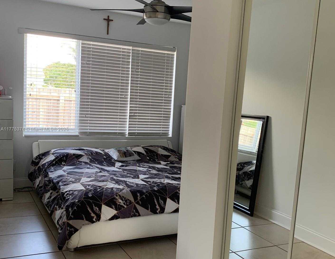 Small Image of 2514 ADAMS ST, Hollywood Number 9
