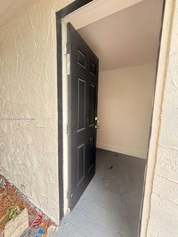Small Image of 4529 SOUTH WEST 24TH ST, Fort Lauderdale Number 18