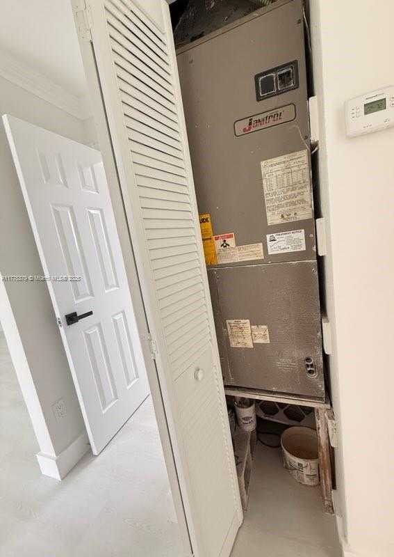 Small Image of 4529 SOUTH WEST 24TH ST, Fort Lauderdale Number 30