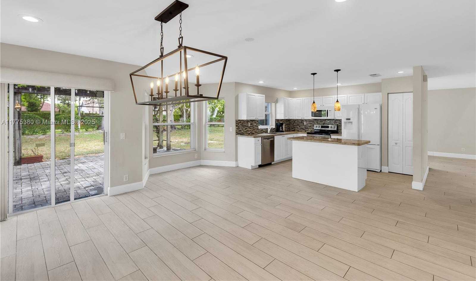 Small Image of 10766 CRESCENDO CIR, Boca Raton Number 16