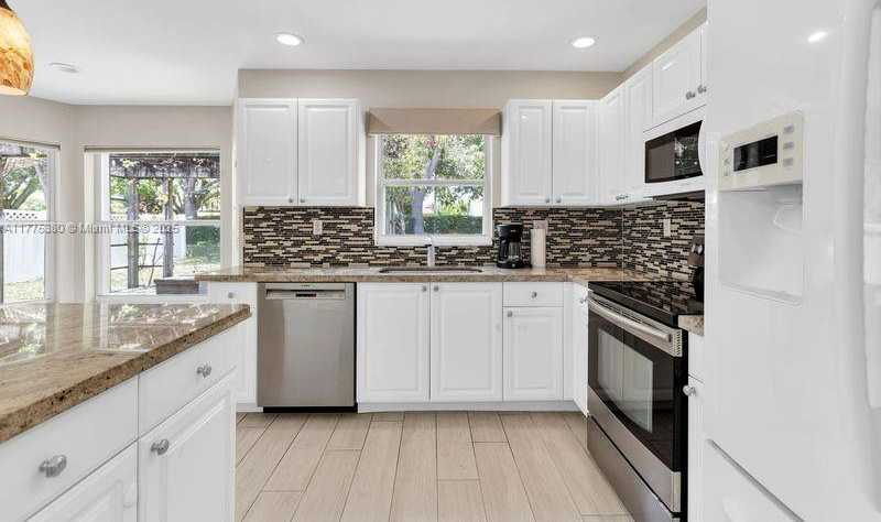 Small Image of 10766 CRESCENDO CIR, Boca Raton Number 18