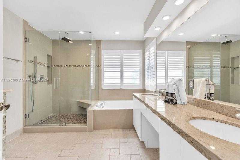 Small Image of 10766 CRESCENDO CIR, Boca Raton Number 27