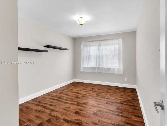 Small Image of 10766 CRESCENDO CIR, Boca Raton Number 31