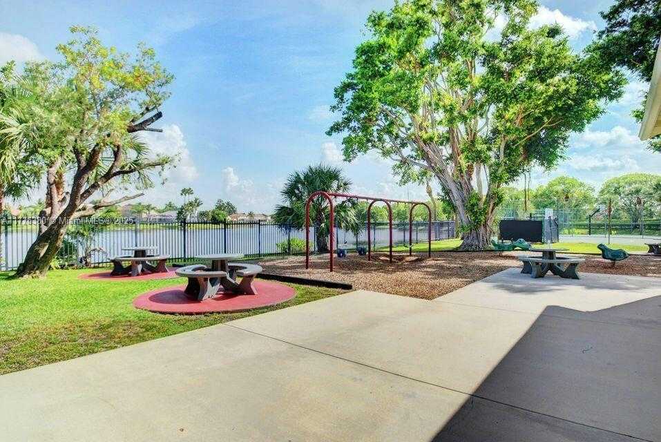 Small Image of 10766 CRESCENDO CIR, Boca Raton Number 43