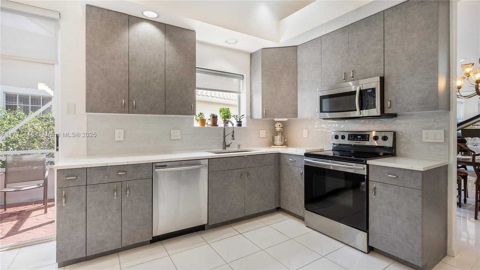 Small Image of 11893 FOUNTAINSIDE CIR, Boynton Beach Number 32