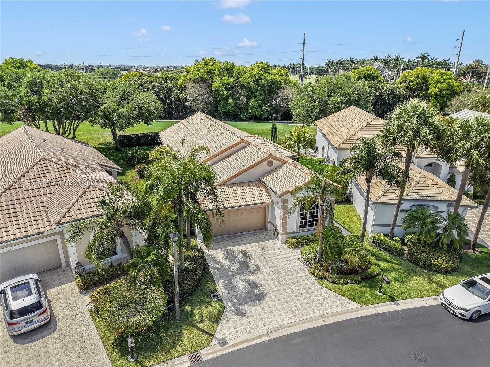 Small Image of 11893 FOUNTAINSIDE CIR, Boynton Beach Number 44