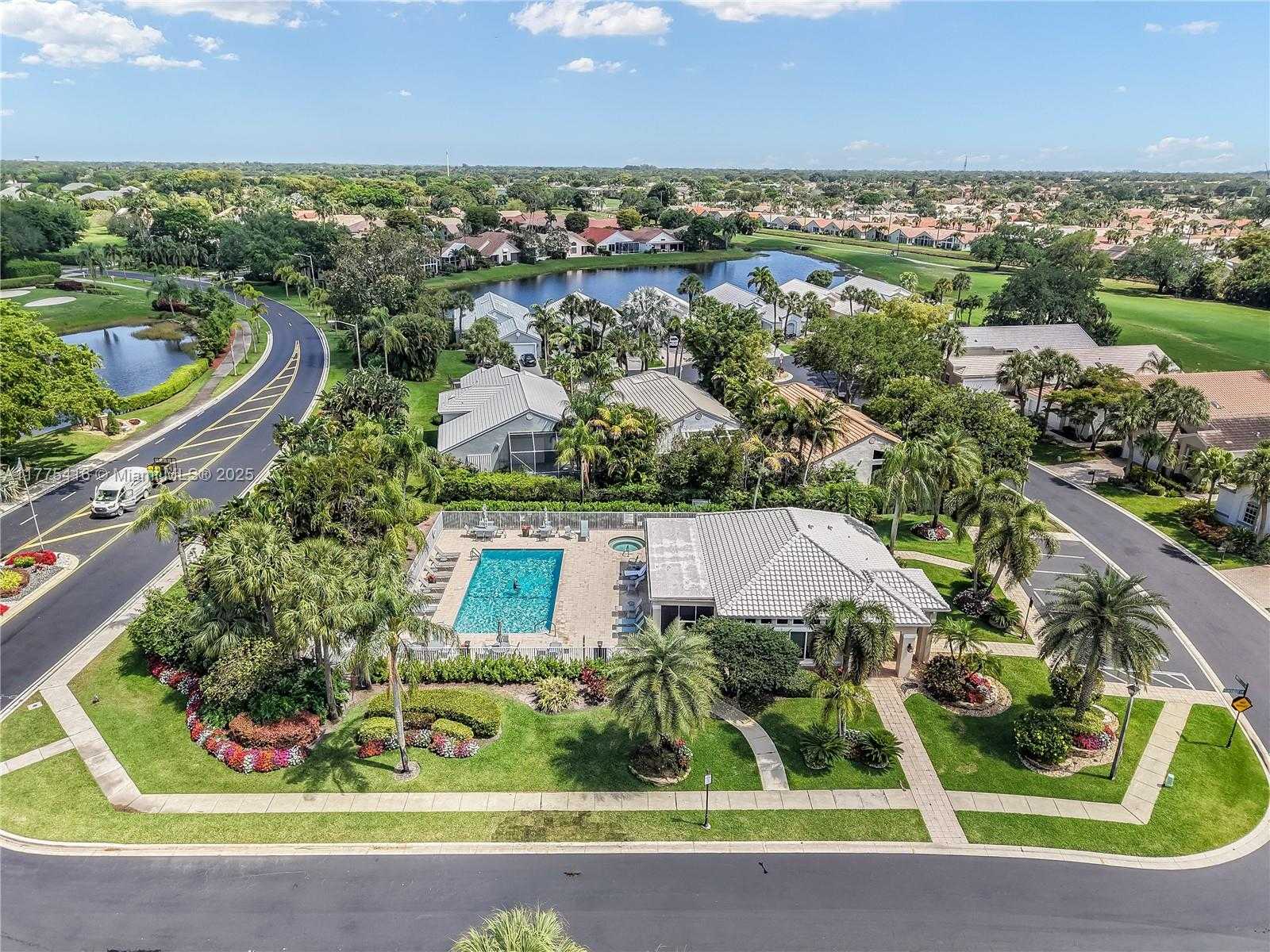 Small Image of 11893 FOUNTAINSIDE CIR, Boynton Beach Number 48