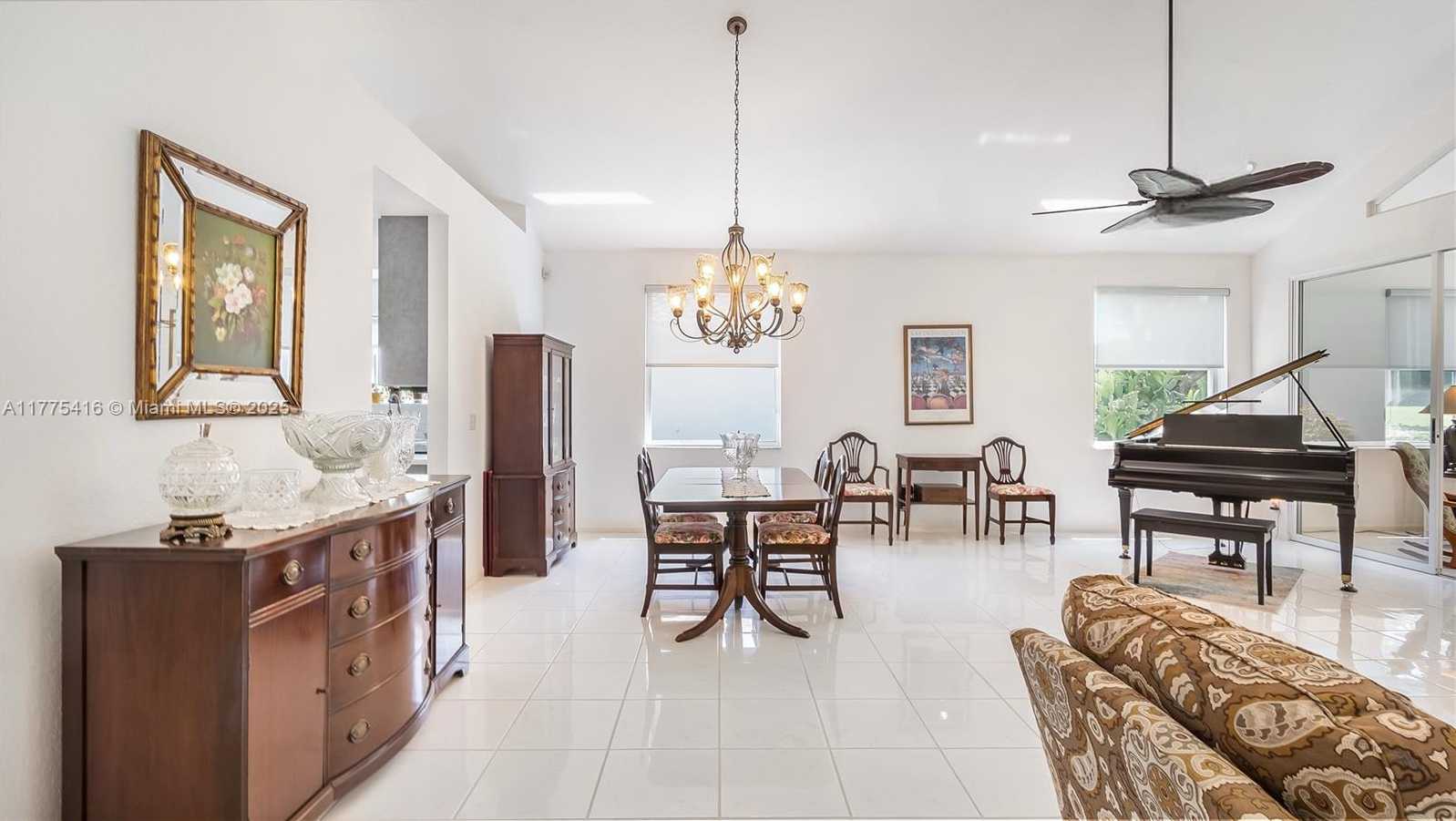 Small Image of 11893 FOUNTAINSIDE CIR, Boynton Beach Number 7