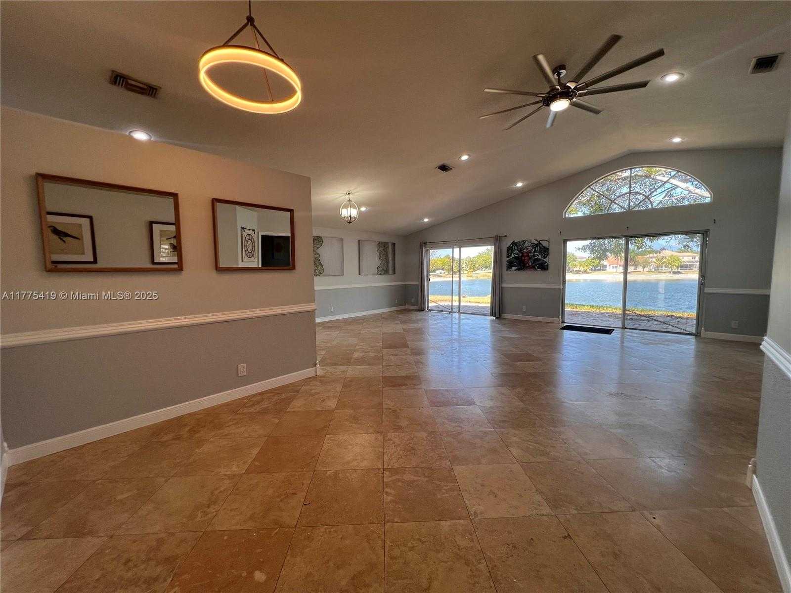 Small Image of 10789 BARQUE CT, Boca Raton Number 17