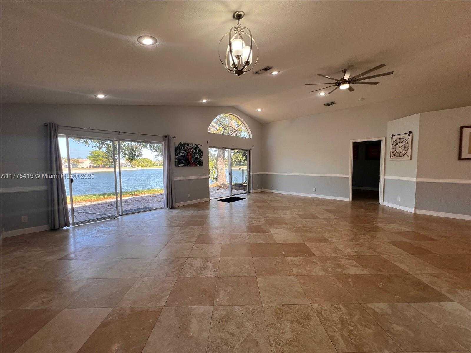 Small Image of 10789 BARQUE CT, Boca Raton Number 24