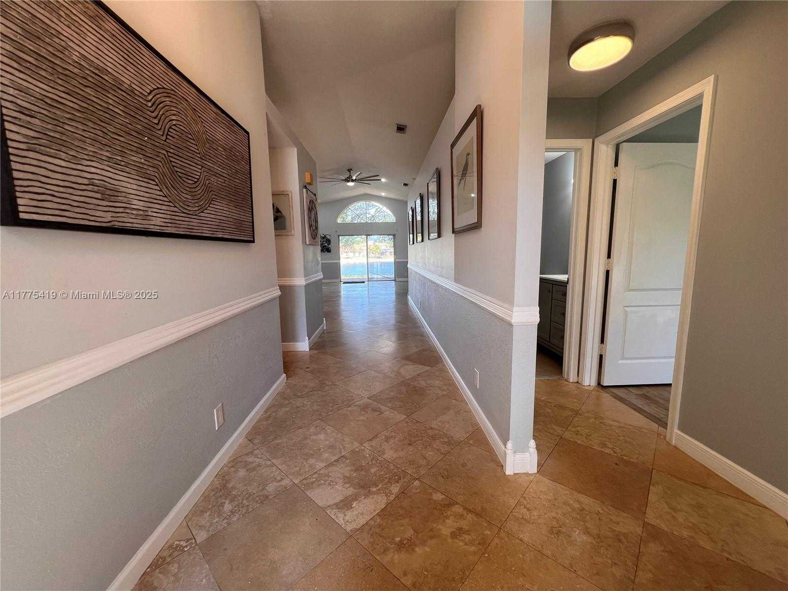 Small Image of 10789 BARQUE CT, Boca Raton Number 3
