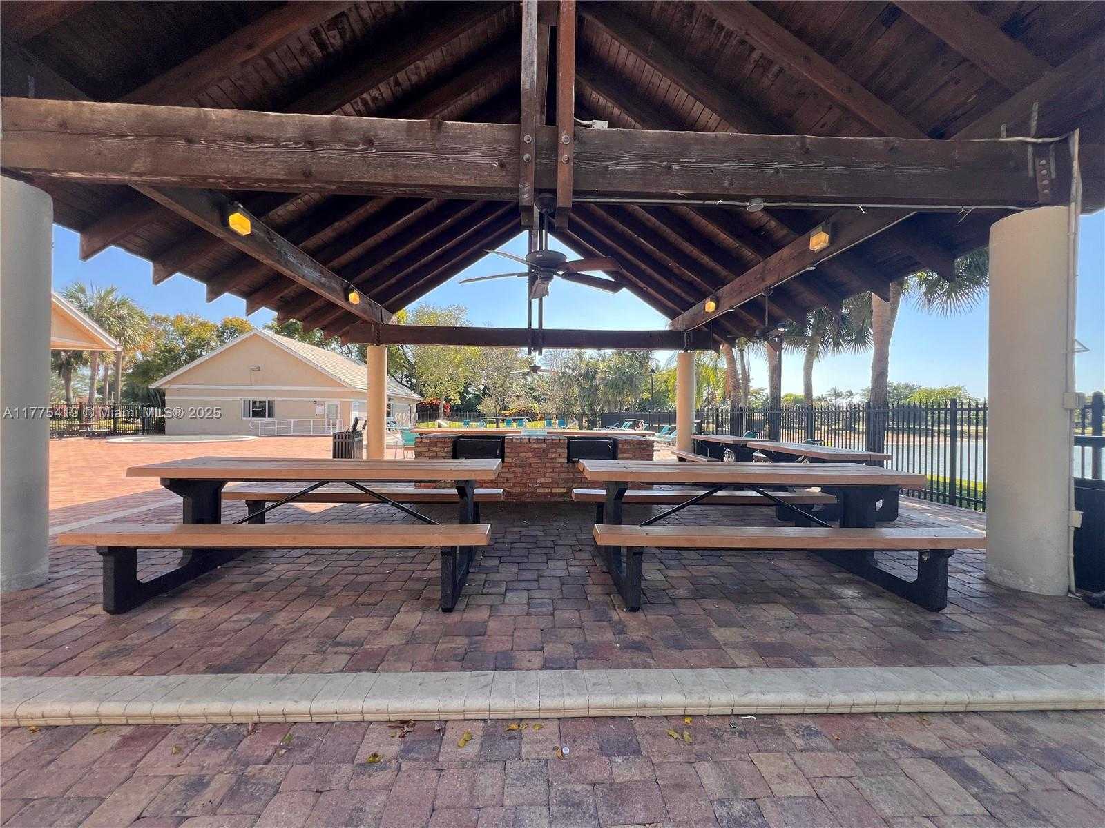 Small Image of 10789 BARQUE CT, Boca Raton Number 38