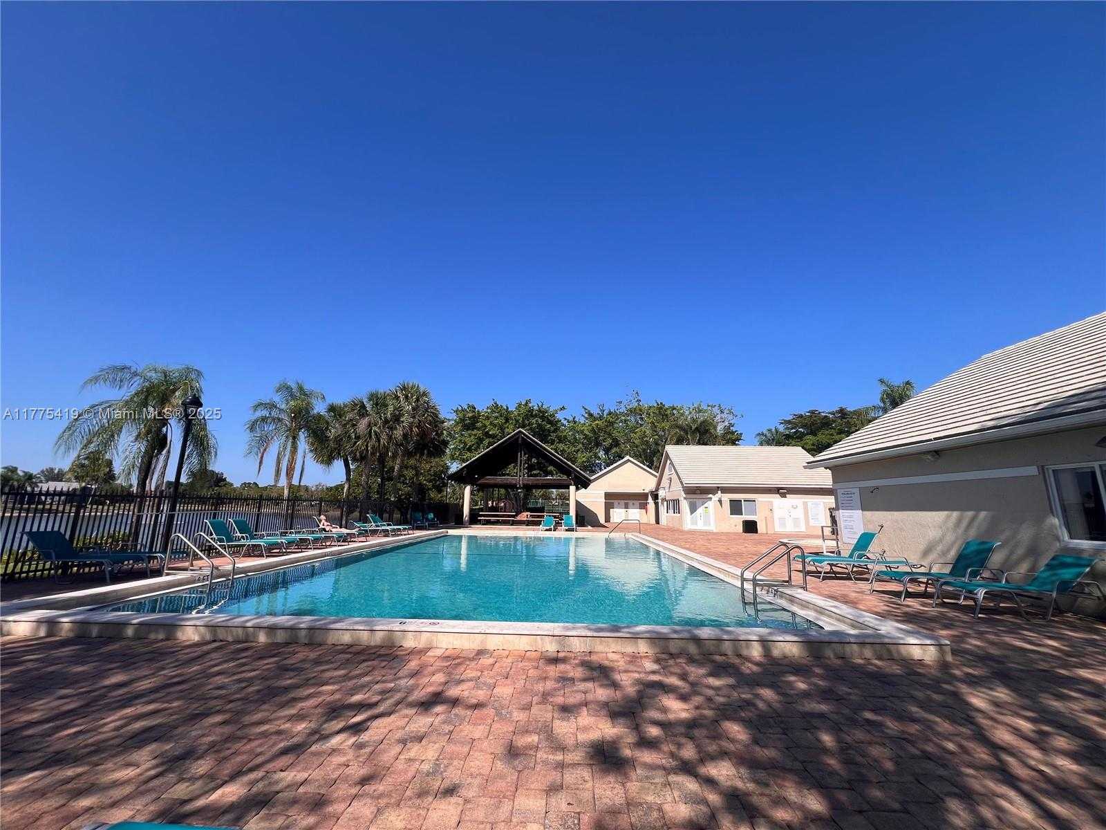 Small Image of 10789 BARQUE CT, Boca Raton Number 39