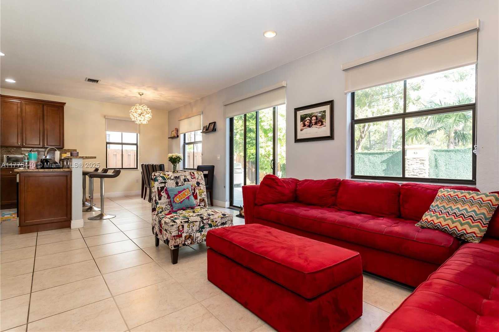 Small Image of 10013 NORTH WEST 89TH TER, Doral Number 15