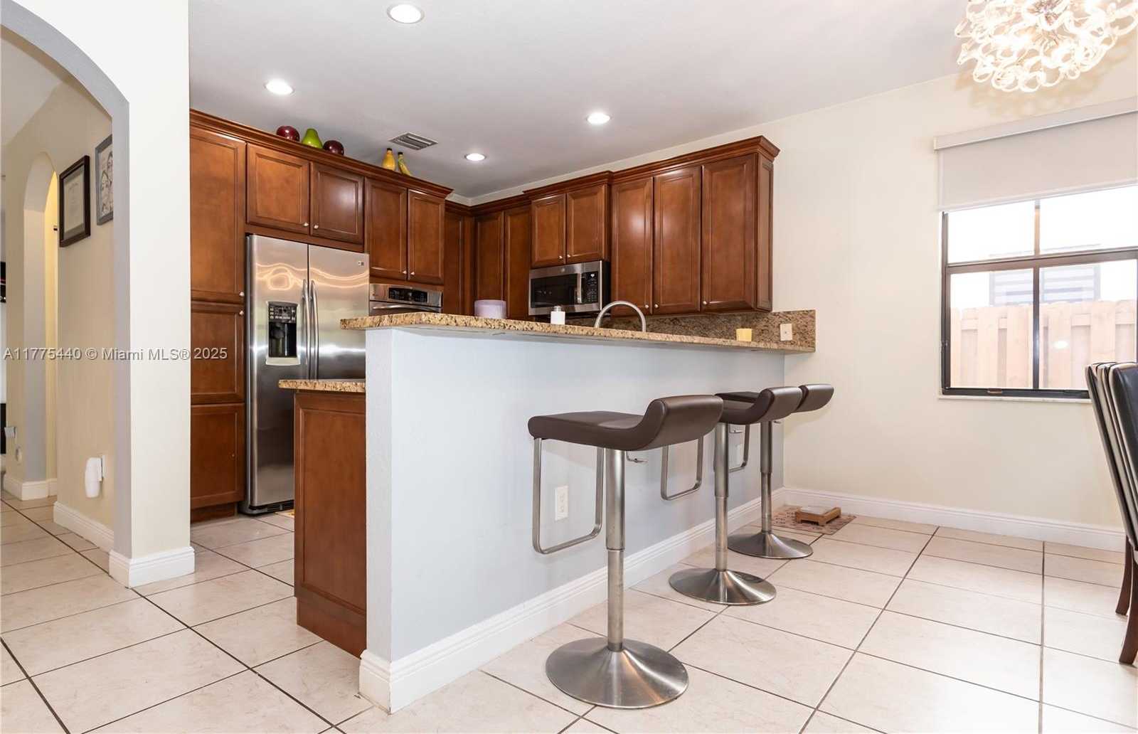 Small Image of 10013 NORTH WEST 89TH TER, Doral Number 16