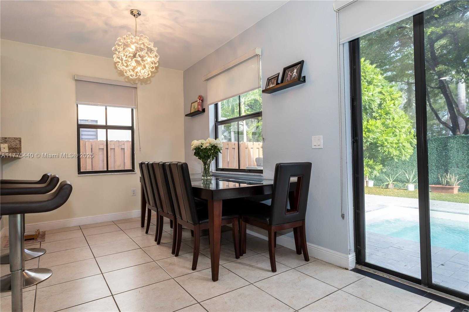 Small Image of 10013 NORTH WEST 89TH TER, Doral Number 18