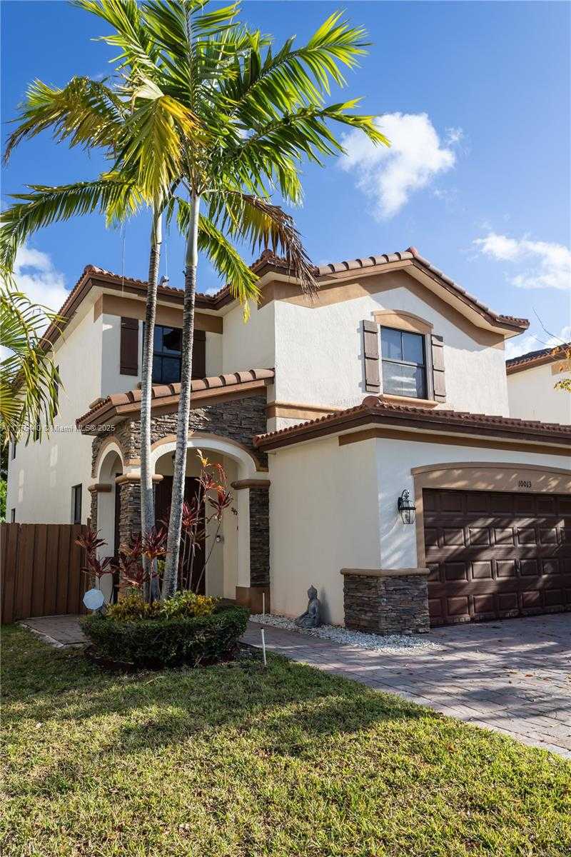 Small Image of 10013 NORTH WEST 89TH TER, Doral Number 2